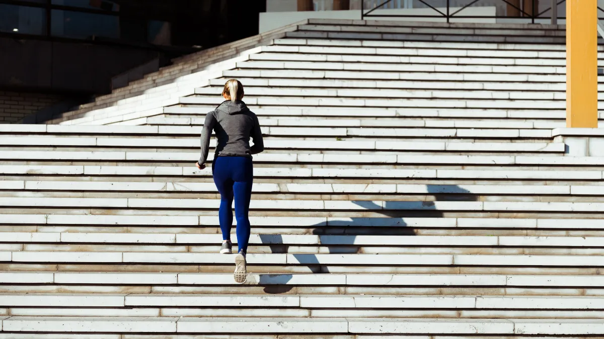Subir escaleras