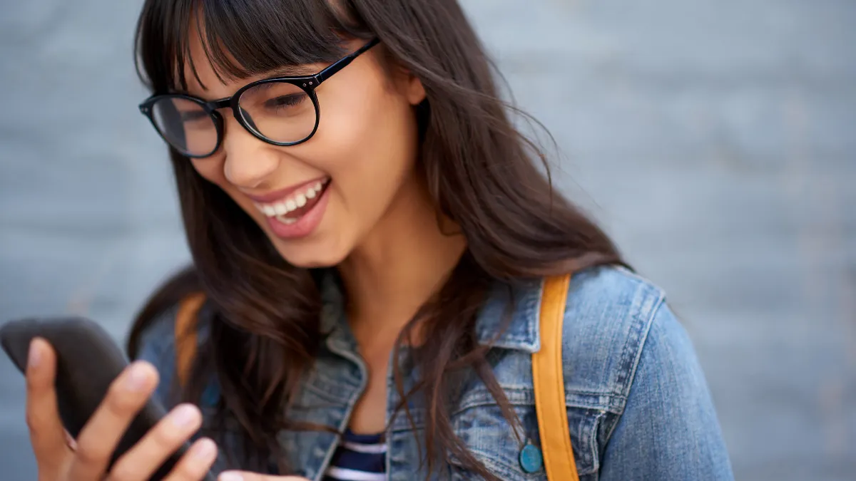 enviar memes y videos fortalece tus relaciones, lo dice la ciencia